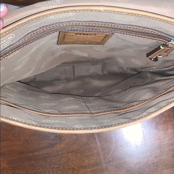 Coach Women’s Workbag - Picture 6 of 10